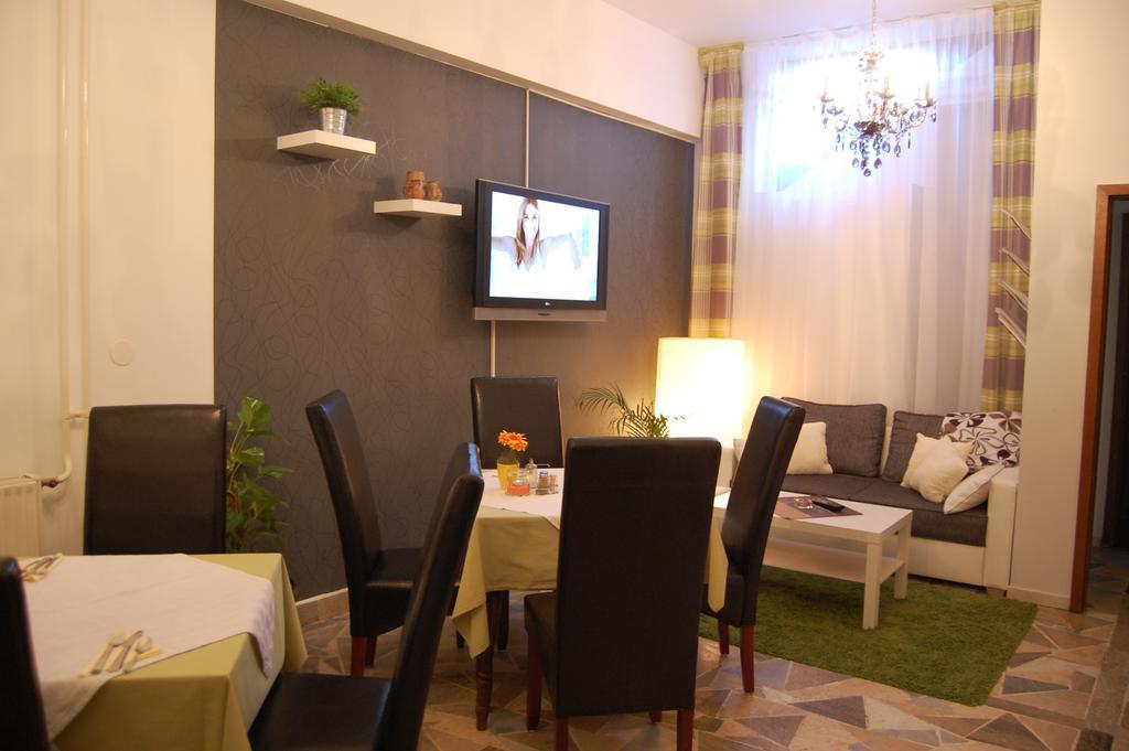 Rooms Hisa Divino พทุย ภายนอก รูปภาพ